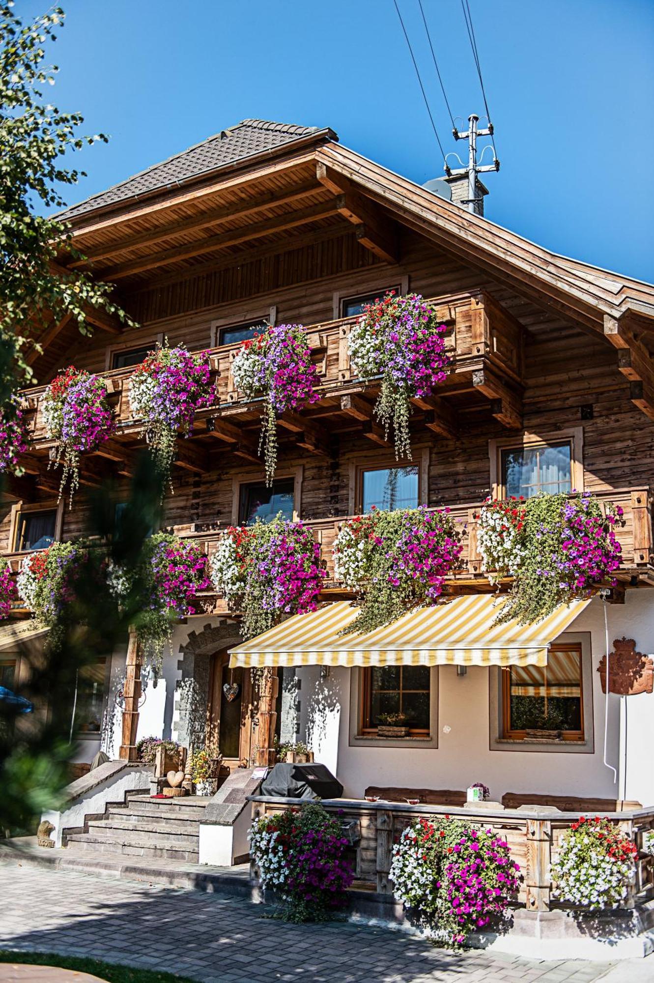 Pension Bacherhof Mariapfarr Exteriör bild